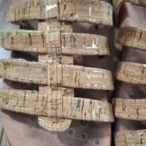 Vionic tan womens sandals hook and loop closure size 8 - Picture 2 of 9